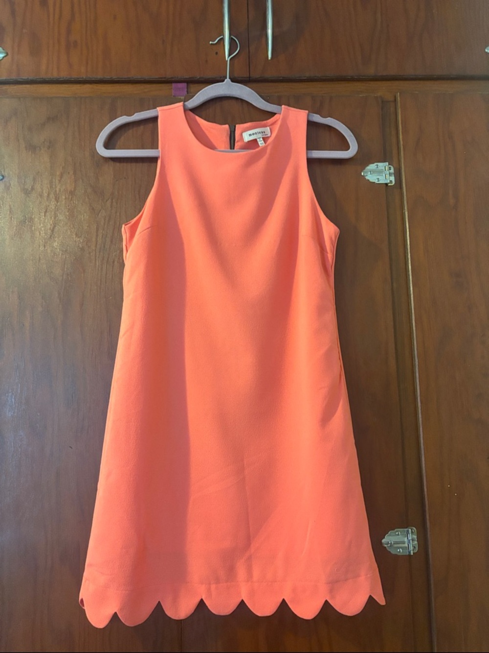 Monteau Coral Scallop Hem Sleeveless Shift Dress